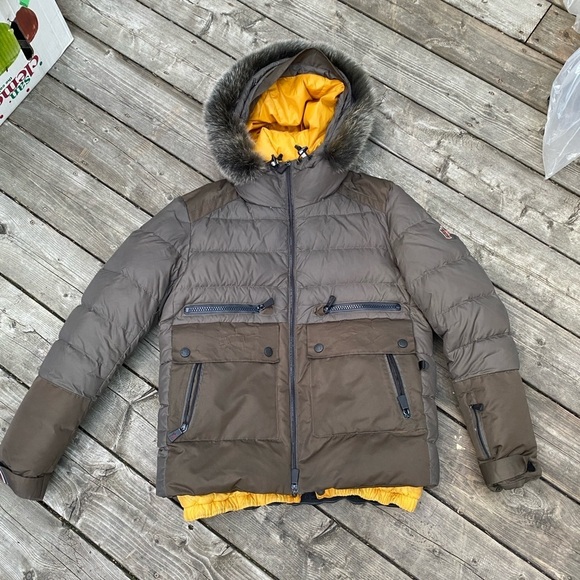 Moncler Grenoble Remarde Down Coat Jacket Size 2 Green Olive - Picture 16 of 16